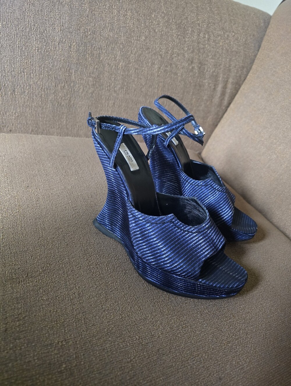 Prada Navy Textured Strappy Wedge Sandals 38.5 - Picture 4 of 9